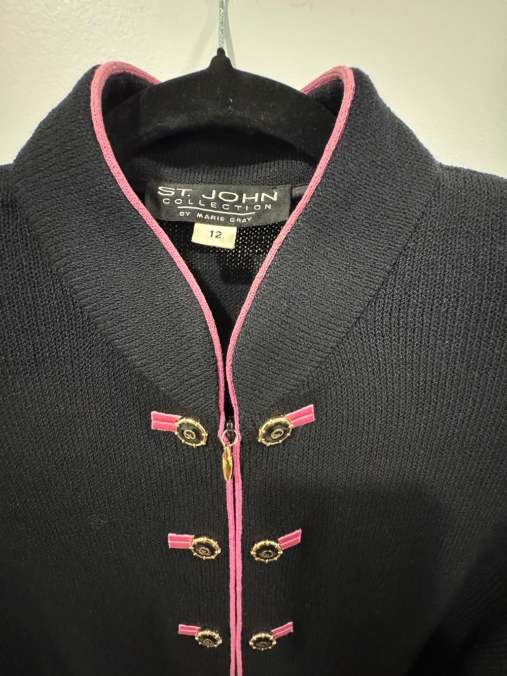 St. John Black Jacket with Pink Trim and Pink Sleeveless Top. 2 pieces. - Picture 3 of 14